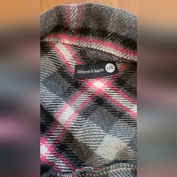 Grey and pink Shacket - Picture 2 of 3